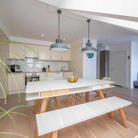 Apartament Holiday 달로브코 외부 사진