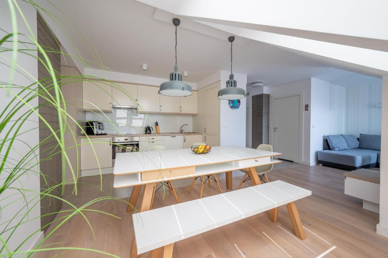 Apartament Holiday 달로브코 외부 사진
